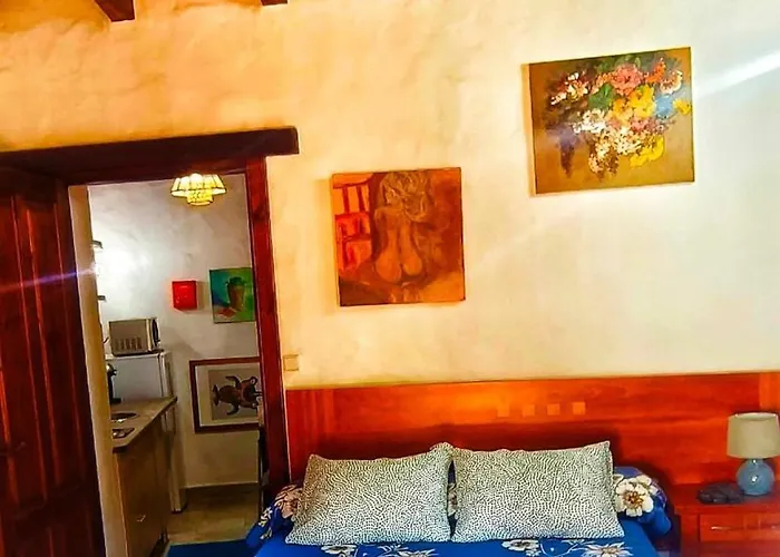 Lucia - El Pequeno Eden * Tias