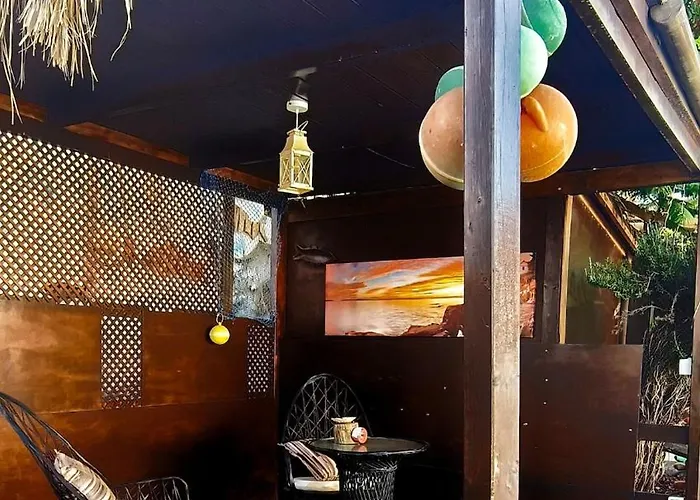 Lucia - El Pequeno Eden Tias